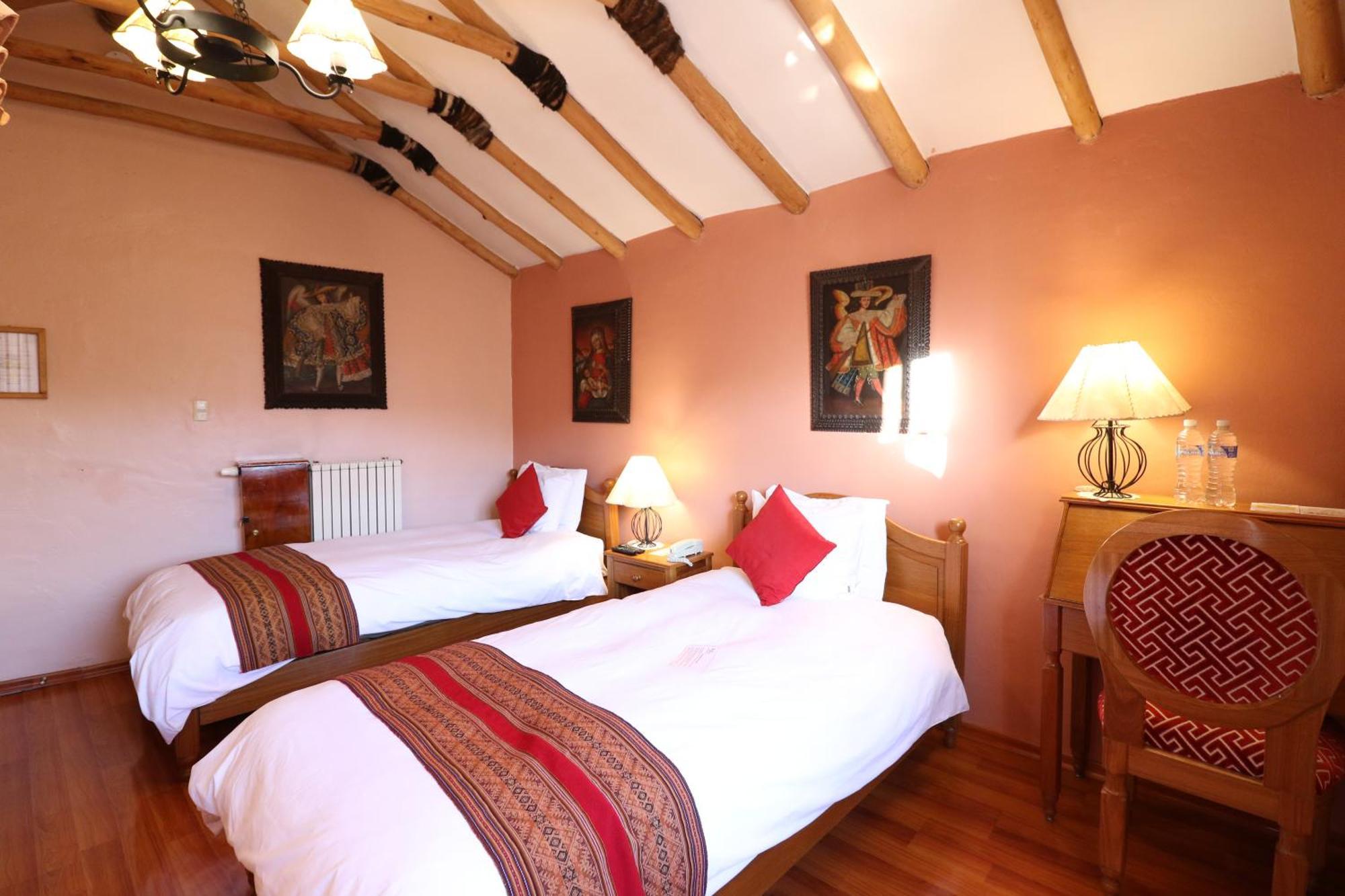 Hotel & Mirador Los Apus Cusco Room photo