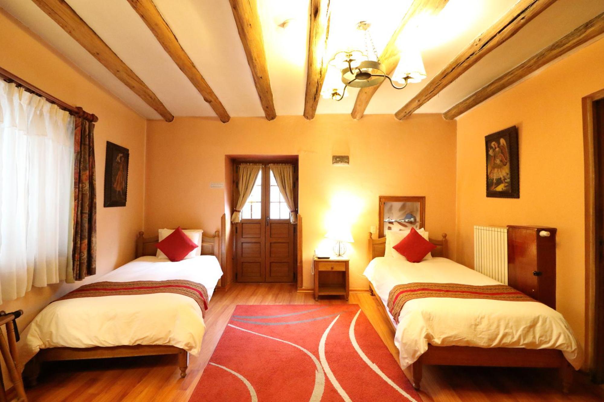 Hotel & Mirador Los Apus Cusco Room photo